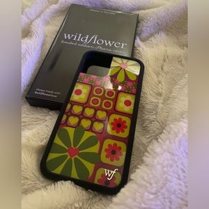 iphone 11 pro wildflower case: funk flower